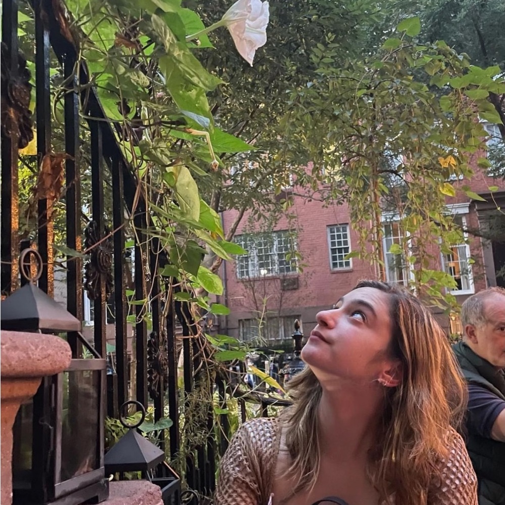 Meet your Posher, Mia